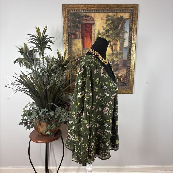 Time & True Floral Blouse 3X/22W Green V-Neck Long Sleeve Lined Plus Size Tunic - Picture 3 of 12